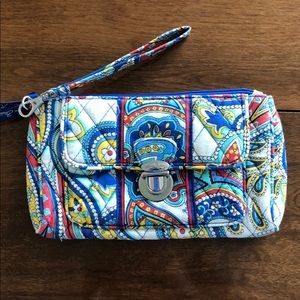Vera Bradley clutch wallet in Marina Paisley